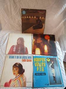 5 records Melanie, Eydie Gorme and Ricky Page
