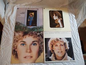 4 records Anne Murray