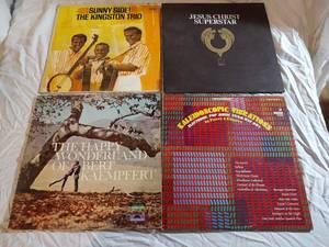 4 records The Kingston Trio, Bert Kaempfert, Perry&Kingsley and more