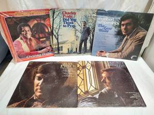 5 records Charlie Pride, Ray Price and Engelbert Humperdink