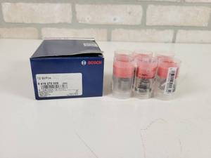 lot 20 image: (6) NOS - Bosch Injection Pump Delivery Valves - Part No. 9418270009