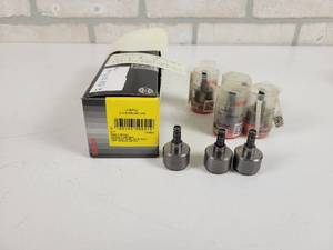lot 31 image: (7) Bosch Injection Pump Plunger & Barrels - Part No. 2418559040 - Marked as Fine, just cant return) - Open Packages