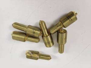 lot 45 image: (6) NOS - BOSCH Fuel Injector Nozzles - Part No. 0433270168 or DLL25S680