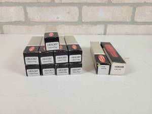 lot 103 image: NOS - (9) DELPHI HD307 Glow Plugs, (1) DELPHI HDS293 Glow Plug and (1) DELPHI HDS249 Glow Plug