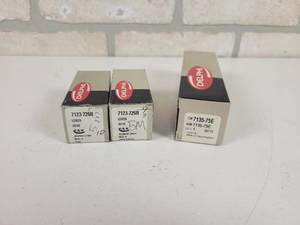 lot 226 image: (3) NOS - Delphi Lever Kits - (1) Part No. 7135-75E and (2) 7123-725B