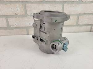 lot 282 image: Stanadyne Diesel Fuel Injection Pump Body Housings - Part No. 23540