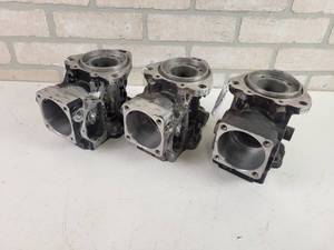 lot 285 image: (3) Diesel Fuel Injection Pump Body Housings - Part No. 85151