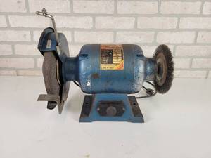 lot 518 image: Menards 8 Model KDS25-3219 34HP Bench Grinder - Tested and Works