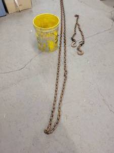 lot 532 image: 20 38 Log Chain - hooks on Both ends  More - NO SHIPPING