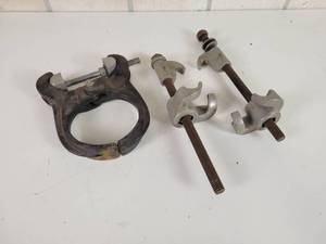 lot 533 image: Pair of Spring Compressors and Clamp