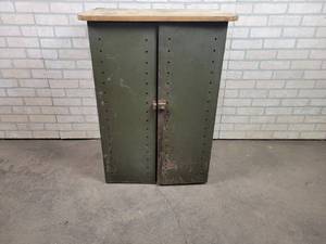 lot 536 image: Vintage Metal Shop Cabinet - Approx. 38 Tall x 24 Wide x 14 Deep - NO SHIPPING