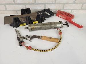 lot 548 image: Stanley Miter Box  Saw and More