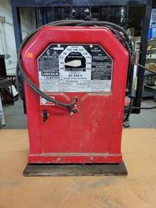 lot 505 image: Lincoln AC Arc Welder - Model AC-225-S - NO SHIPPING