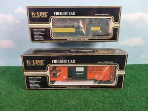 lot 261 image: (2) K-LINE OO27 Scale Rail Cars Santa Fe Steel Sided Reefer and Kennecott Copper Corporation Car