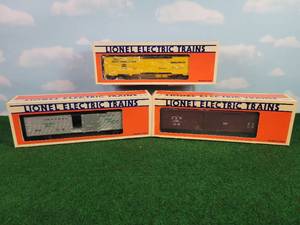 lot 265 image: (3) LIONEL O Scale Rail Cars - Central Vermont Reefer, Farr Fruit Growers Reefer & L&N Reefer
