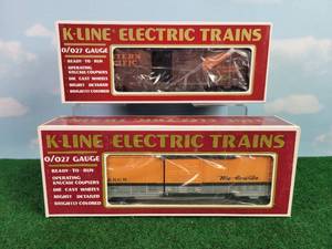 lot 327 image: (2) K-LINE OO27 Scale Rail Cars - Rio Grande Boxcar & Western Pacific Boxcar