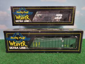 lot 357 image: (2) WEAVER Ultra Line O Scale Rail Cars - CNW Hopper & Burlington Northern Hopper
