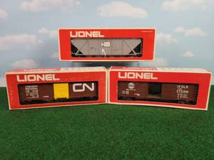 lot 389 image: (3) LIONEL O Scale Rail Cars - Canadian National Boxcar, N&W Boxcar & ALCOA Covered Hopper