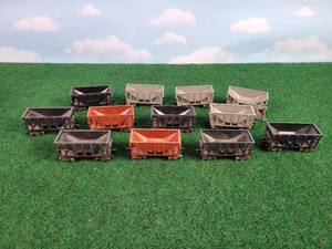 lot 331 image: (12) Assorted HO-Scale Ore Rail Cars