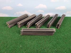 lot 338 image: (70) 9 Steel Straight HO-Scale Track Sections
