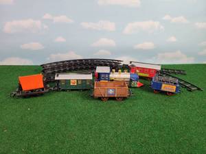 lot 340 image: Goldlok Western Express Bob Dance Battery Operated Train Set