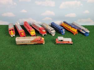 lot 375 image: (10) HO-Scale Locomotives for Parts