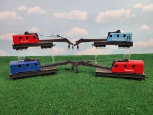 lot 443 image: (4) SANTA FE  The ROCK HO Scale Crane Cars