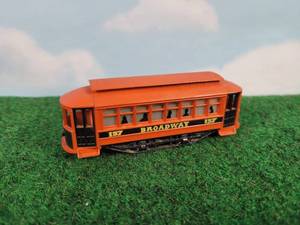lot 475 image: TYCO HO Scale Broadway 137 Powered Trolley