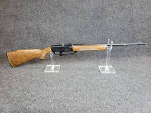 lot 3018 image: Daisy Model 880 BBPellet Gun