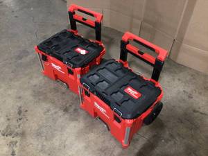 Lot of 2 Milwaukee PACKOUT 22 in. Rolling Tool Box Customer Returns