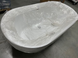 lot 4 image: Home Decorators Collection - Aldrich 59 in. White Acrylic Flat Bottom Non-Whirlpool Bathtub