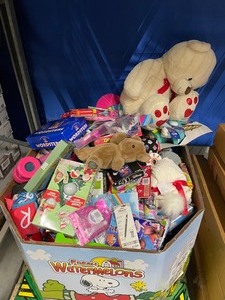 lot 103 image: Bulk Pallet of New Toys, Store Returns - Resellers Lot
