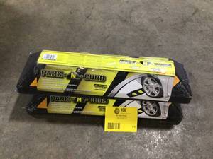 Lot of 2 Park N Curb review pictures