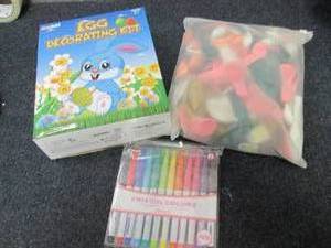 Egg Decorating Kit, Balloons, Marke...