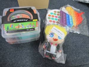 46 Color Clay, Popits, Doll...