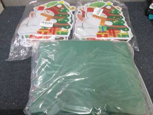 3.5 ft Felt Santa, 2 pks Holiday Ya...
