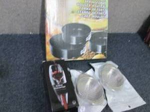 3 Springform Pans, 2 Can Collanders...