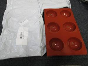 4- 3pks Silcone Molds...