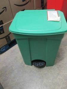 Green Step-on Waste Basket with Blo...