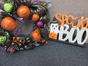 2 Halloween Dcor Items...