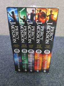 5 Book Percy Jackson Set...