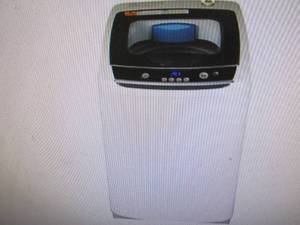 BLACKDECKER 0.9 Cu. Ft. Portable W...