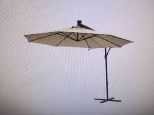 10 Offset Patio Umbrella with Sola...