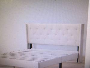 Brookside Isabella Upholstered Wing...