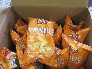 case of 12 5 oz bags of lays poppa...
