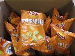case of 12 5 oz bags of lays poppa...