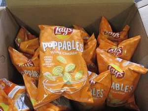 case of 12 5 oz bags of lays poppa...