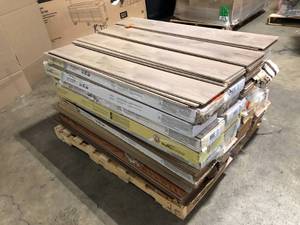 lot 3 image: Pallet with mixed flooring various models an conditions