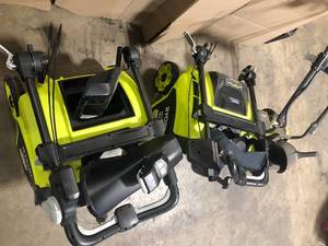 lot 34 image: Lot of Ryobi cordless snowblowers for parts review pictures