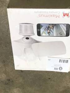 lot 21 image: Maximus Camera Floodlight not used